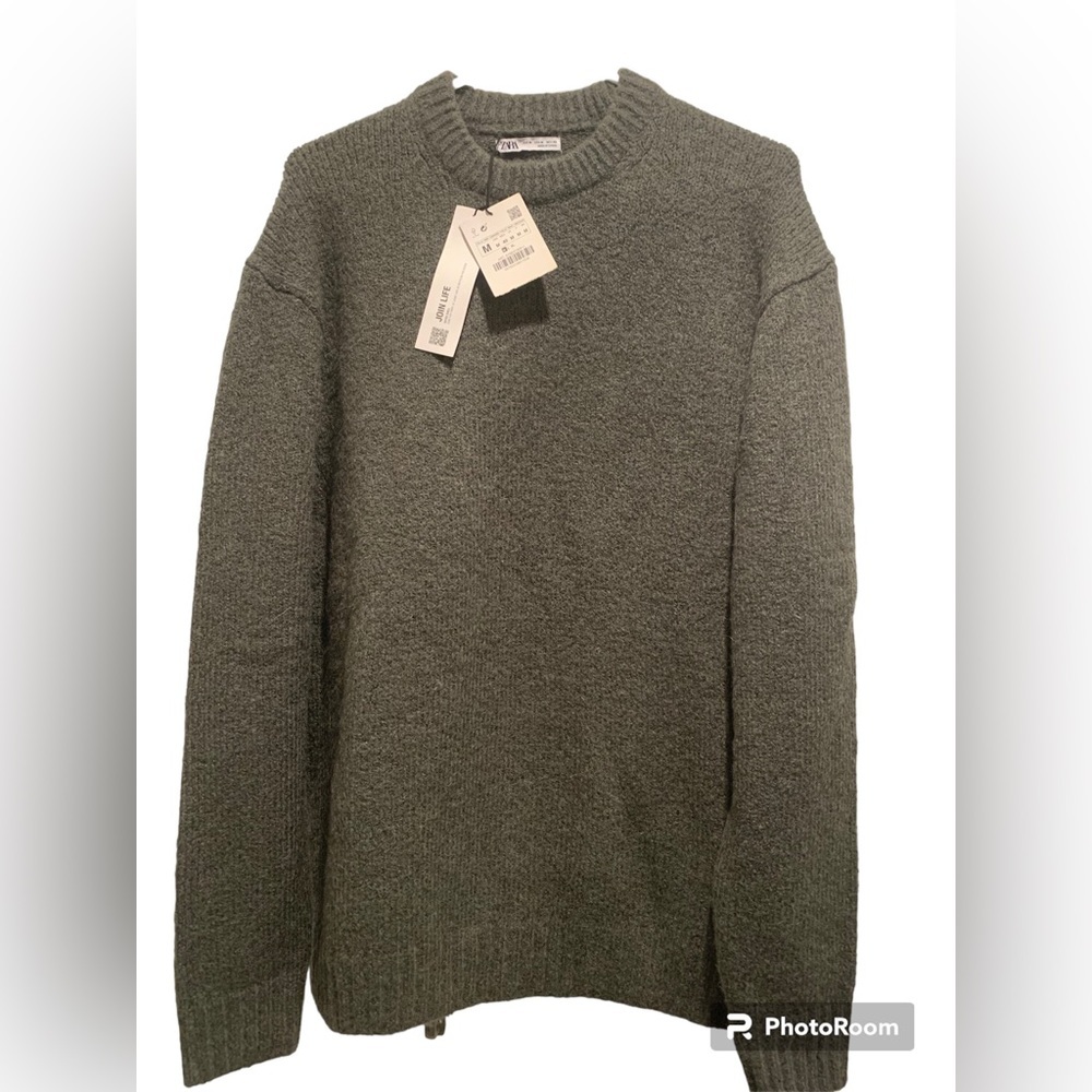 NWT Zara medium sweater, green